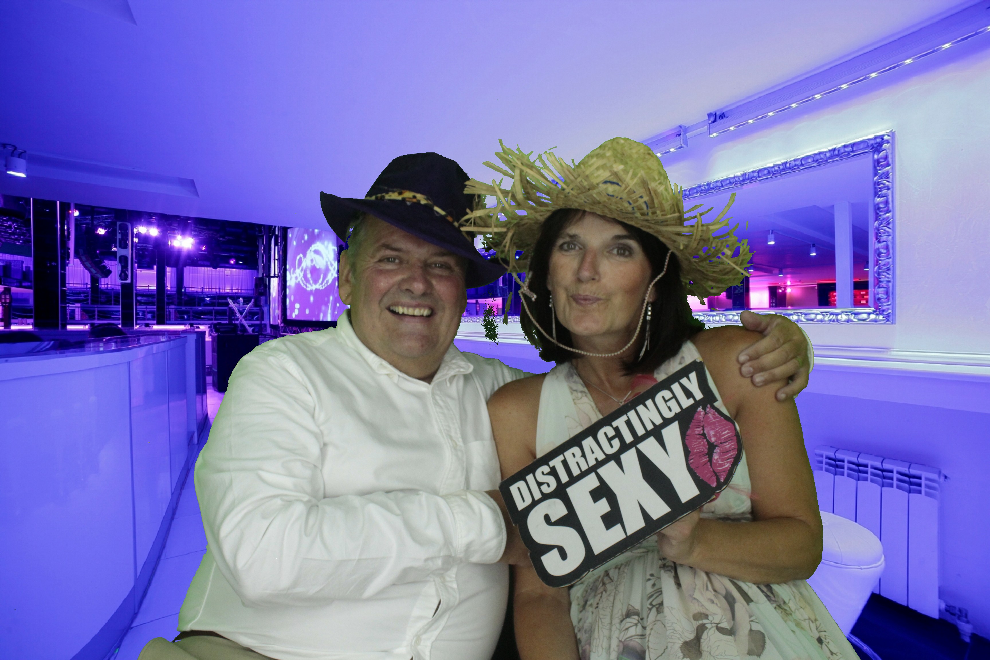 Mr & Mrs McIlvaney | View more photos from the event at gallery.myphotoboothexperience.co.uk/u/MyPhotoBoothExperienceLtd/Mr-Mrs-McIlvaney